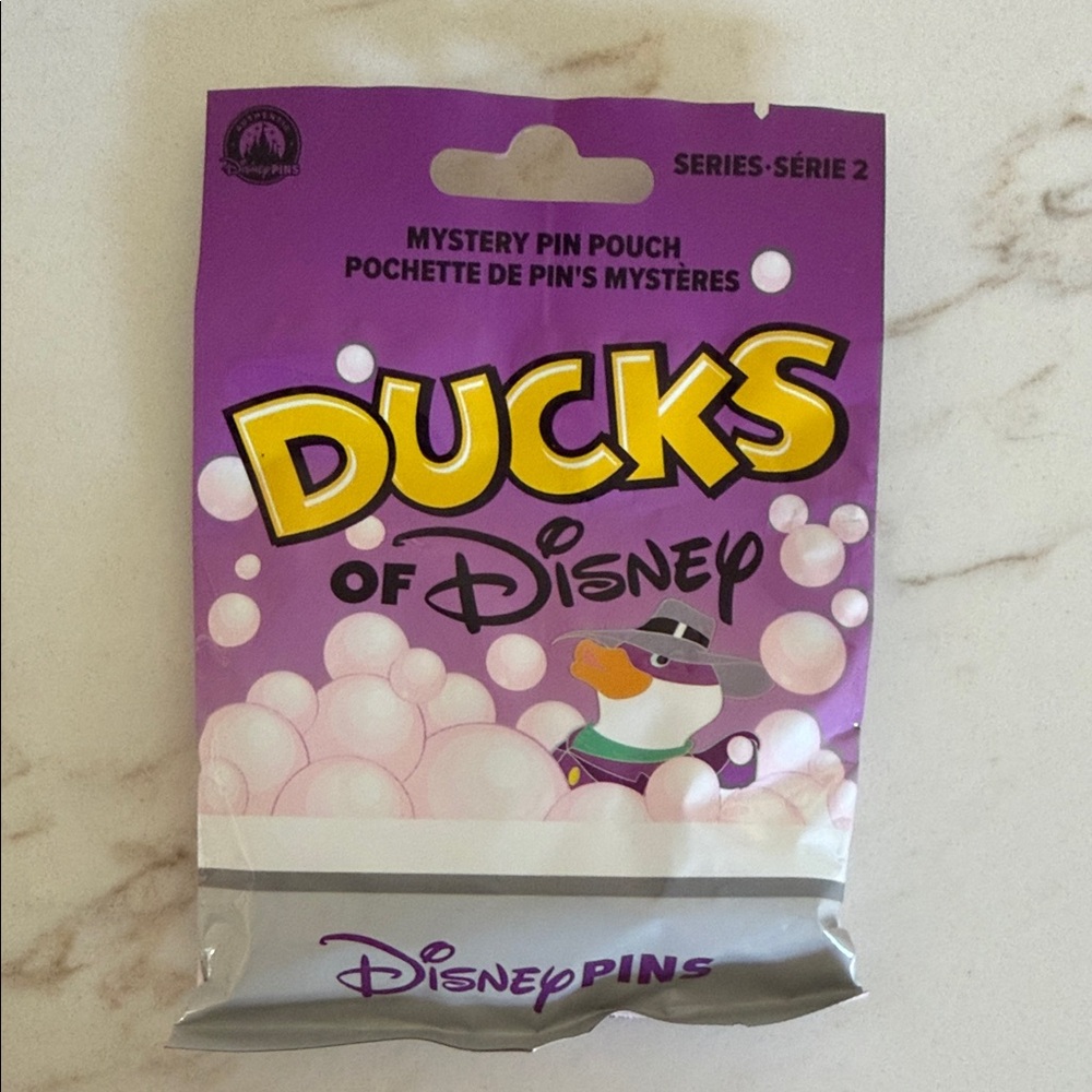 Disney Ducks of Disney Mystery Pin Pouch – series 2 sealed
